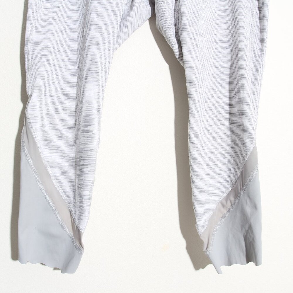Lululemon Wunder Under Crop High-Rise *Roll Down Scallop Full-On Luxtreme 23" - Picture 4 of 14